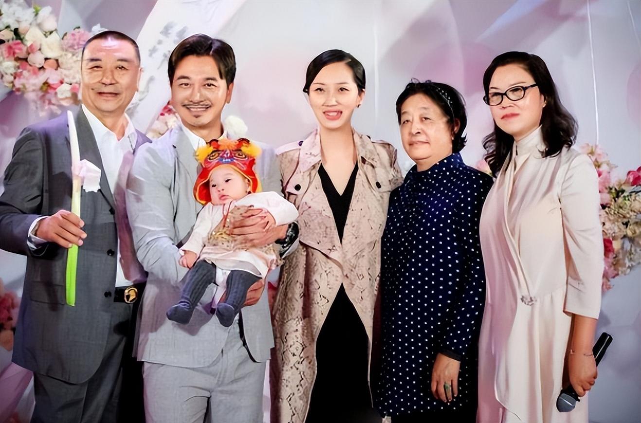 罗晋唐嫣最新采访视频揭秘，科技与生活完美融合的高科技体验之旅