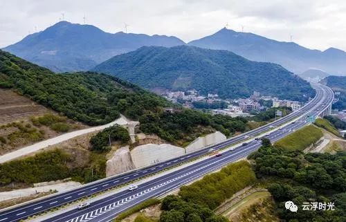 云湛高速最新动态，消息解读及其影响分析